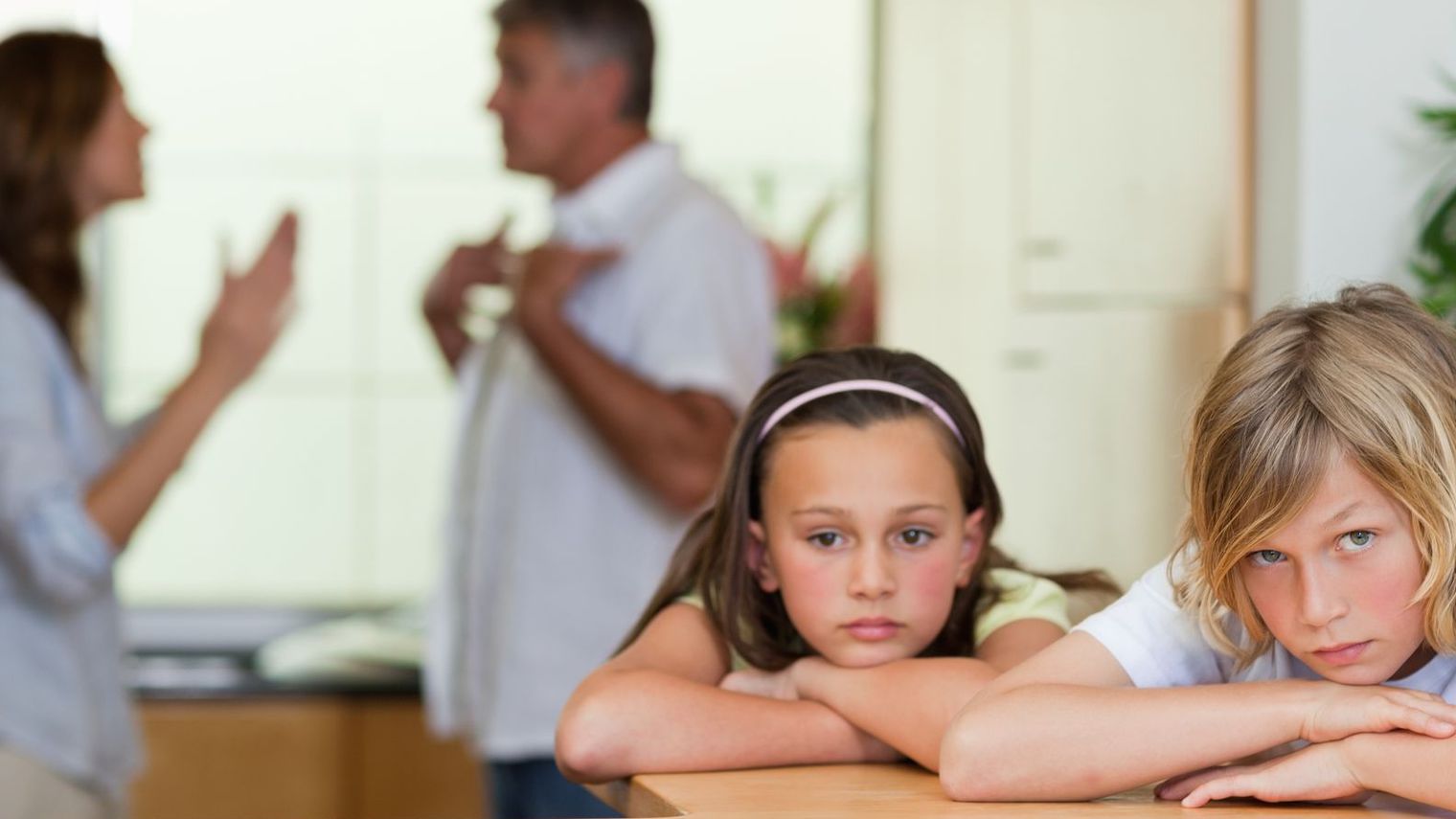 Les familles éclatées seraient mieux pour les enfants que des familles conflictuelles