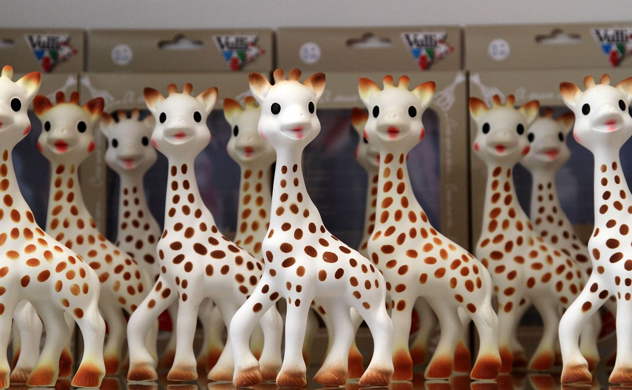 Les fausses rumeurs des moisissures de Sophie la girafe persistent