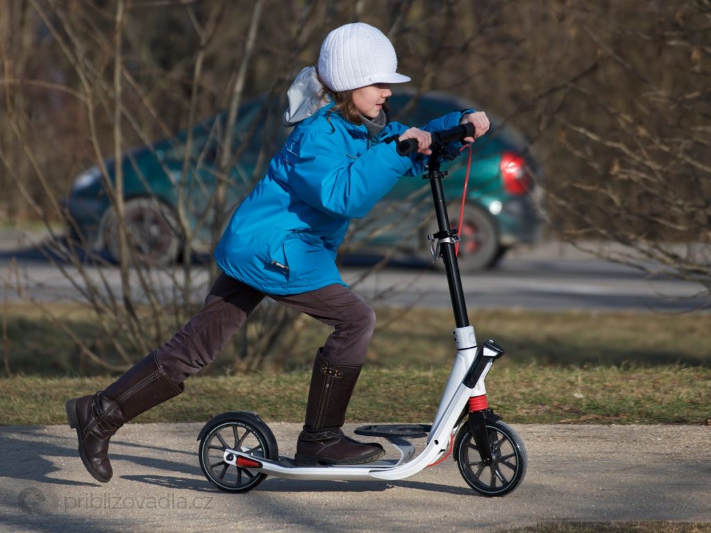 Trottinette électrique enfant : comment choisir le bon modèle ?