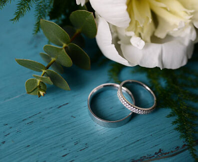 Alliance symboles d’amour éternel pour votre mariage